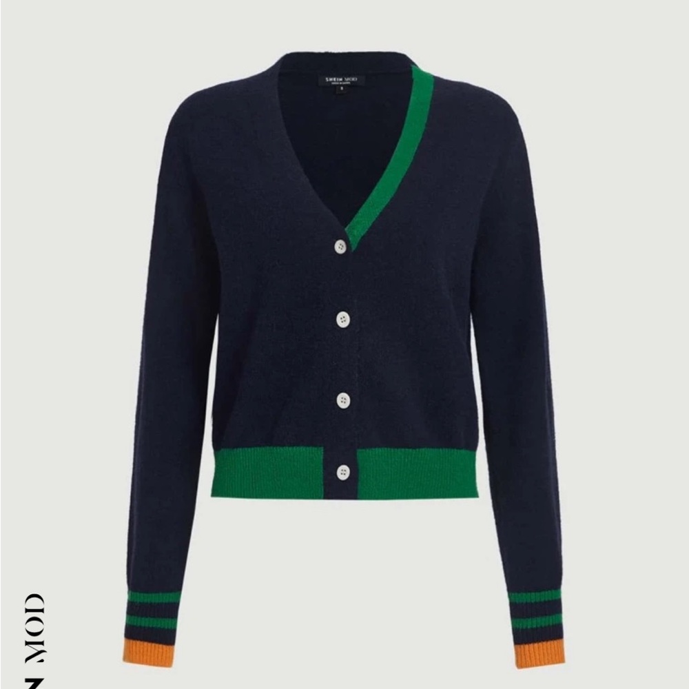 Never worn sweater- medium